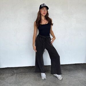 NEW FROM BOUTIQUE Blakeley Wide Leg Sweatpants